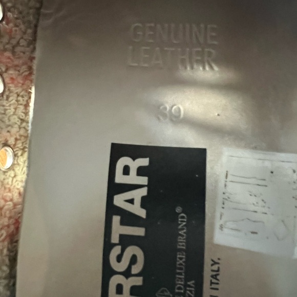 Golden Goose Super Star Wool Red Plaid Sneakers, size 39. - Picture 7 of 8